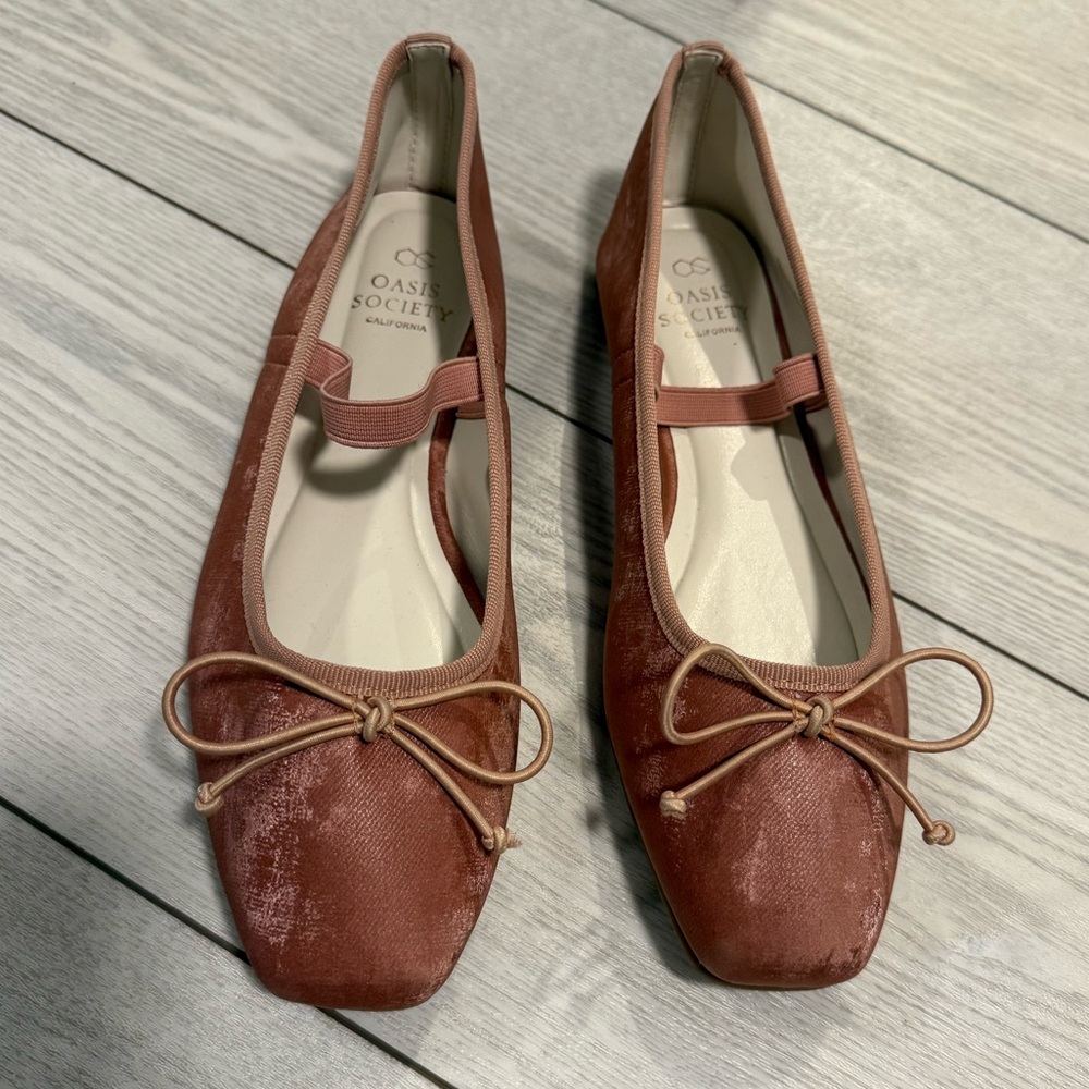 Oasis Society The SoHo ballet flats pink velvet 6.5 bow vegan leather brand new